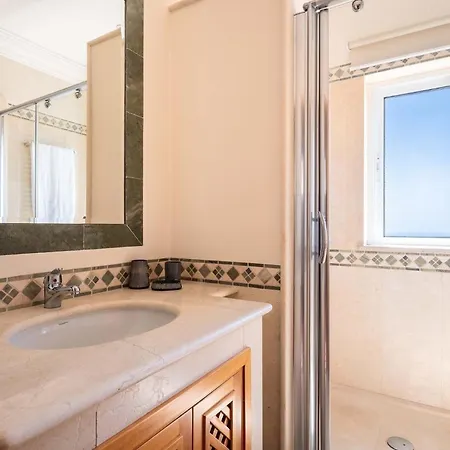 Holiday home Ferienhaus Fuer 6 Personen Ca 350 Qm In Funchal, Madeira Und Umgebung